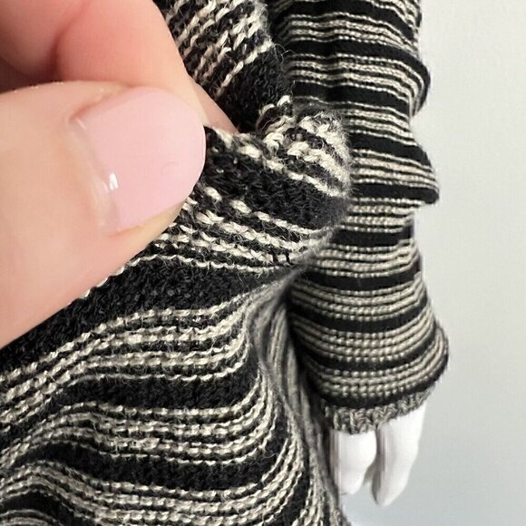 Eileen Fisher Women's Sweater Size XS Black White Stripes Wool Linen Blend - Picture 7 of 10